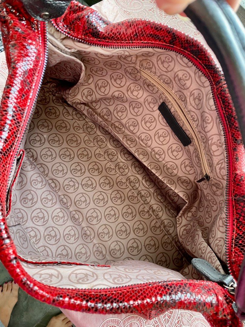 Red snake bag top
