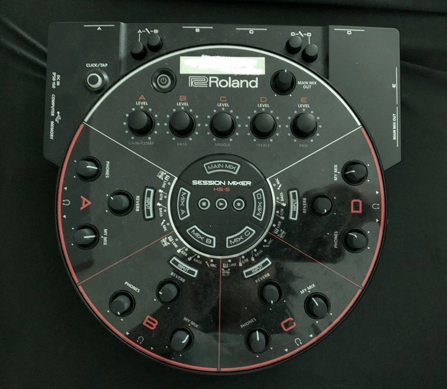 Roland HS5, Hobbies & Toys, Music & Media, Music Accessories on Carousell