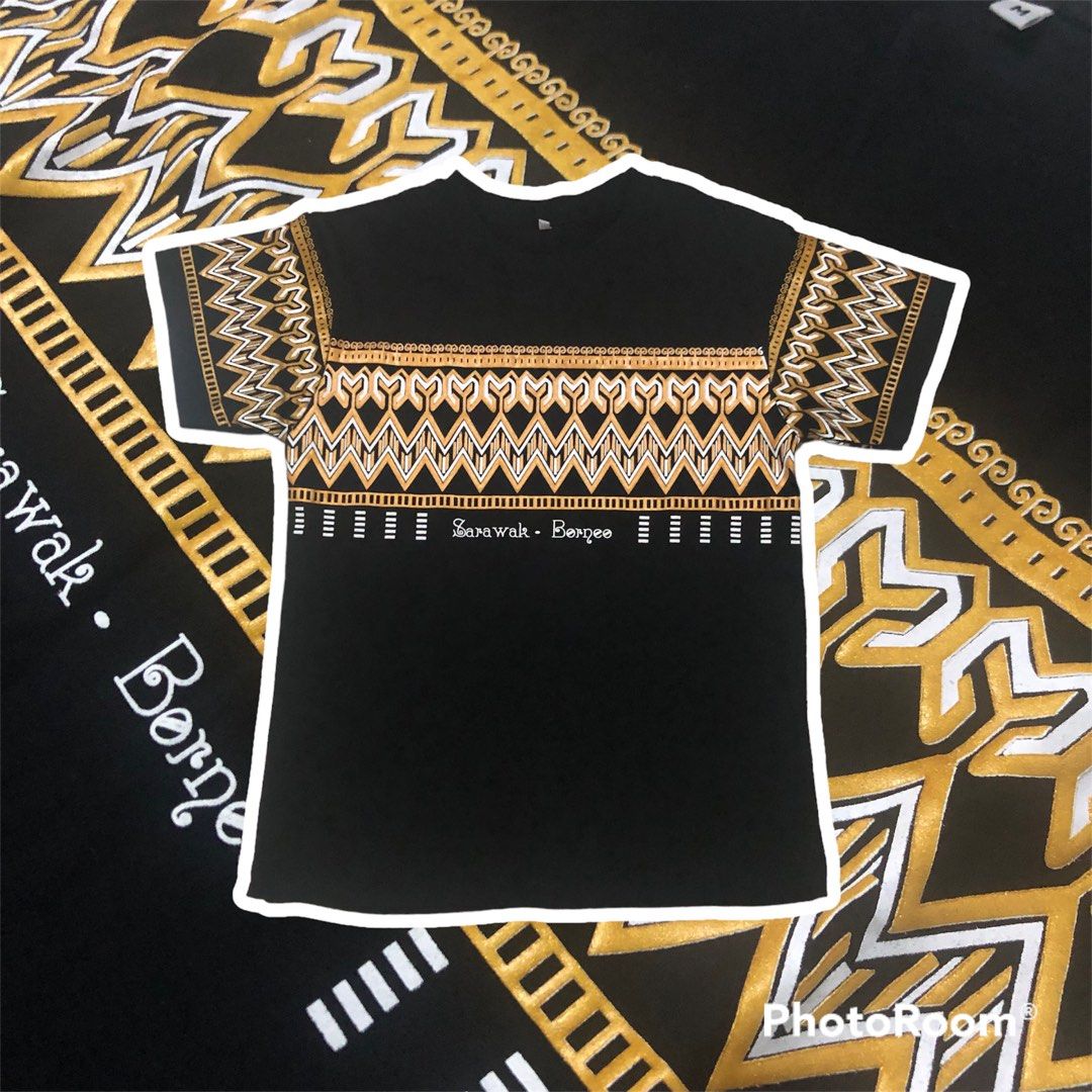 Saiz M : Baju Sarawak Borneo T-Shirt Corak Batik, Men's Fashion, Tops
