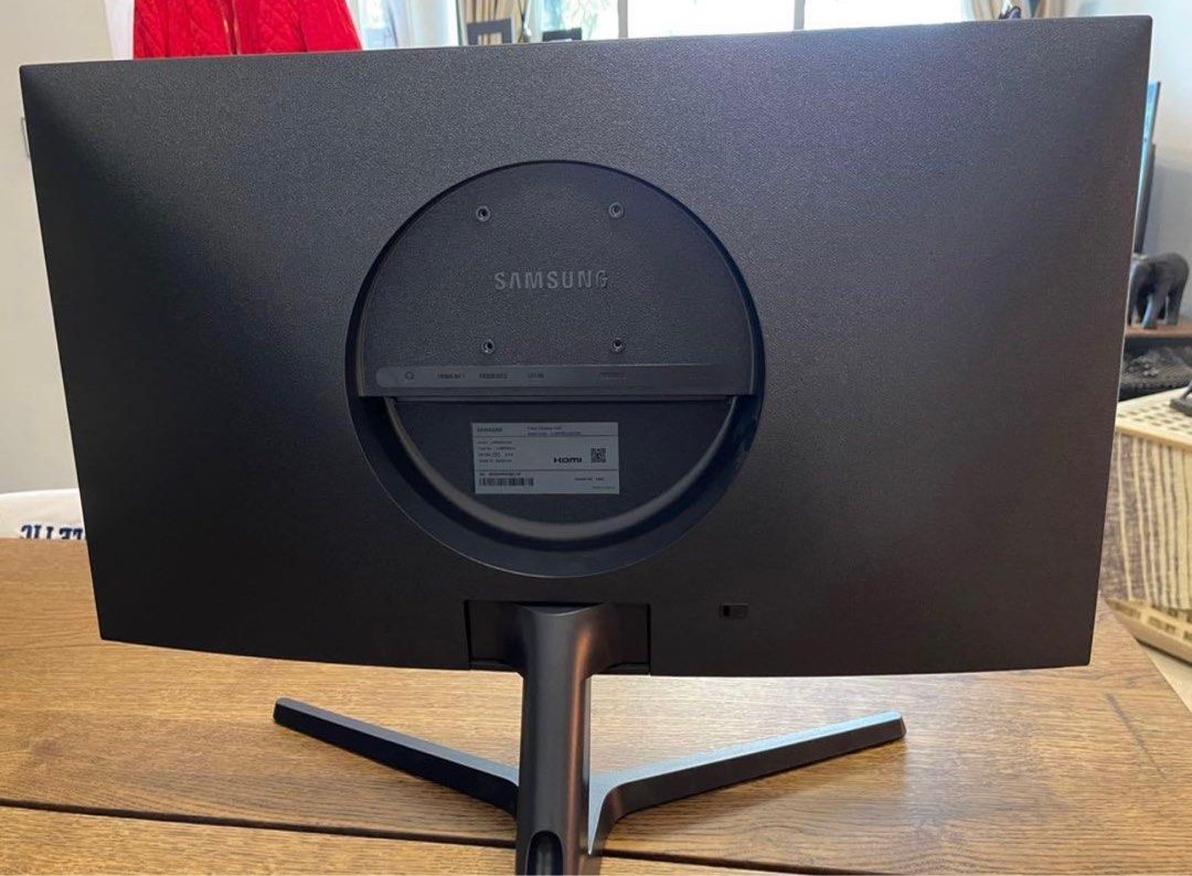 Samsung 28" 4k monitor, U28R550U, Computers & Tech, Parts & Accessories