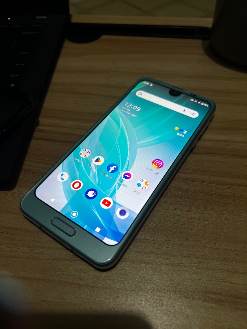 Sharp Aquos R2, Mobile Phones & Gadgets, Mobile Phones, Android Phones