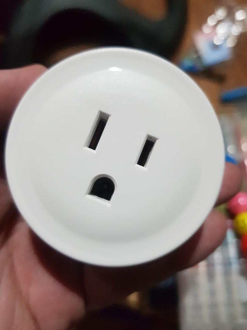 SMART PLUG SOCKET (Category: Other Mobile & Gadget Accessories) located in Manila. Submitted by hola.torres (Listing ID 1194410566, Image 1). Description: -Smart Plug socket I have 2pcs..200php each. all details in picture.. will not reply those already answered. Shipping: (shouldered by buyer) -Gogo express -Lalamove -LBC -JRS.