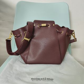 Sometime Esbucket Bag
