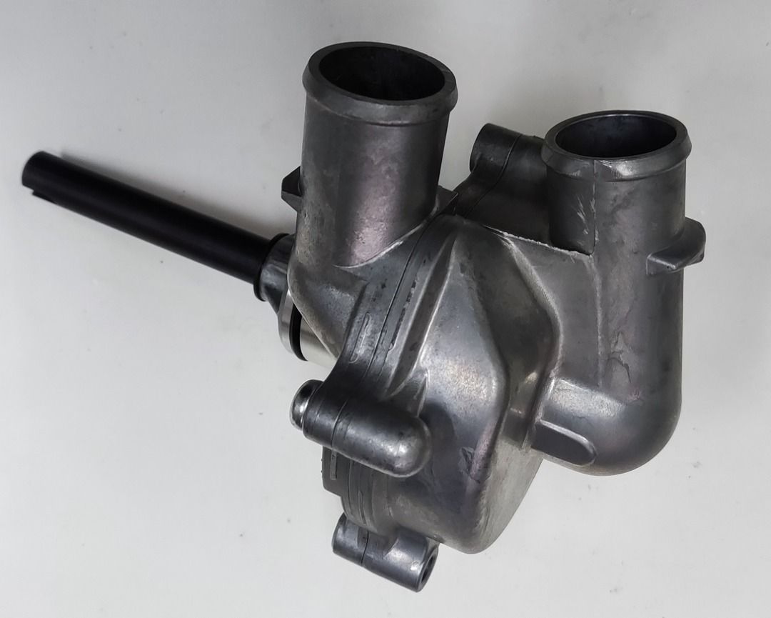 Suzuki GSXR 600 750 1000 Water Pump Assy 1740001H10 1740047H10