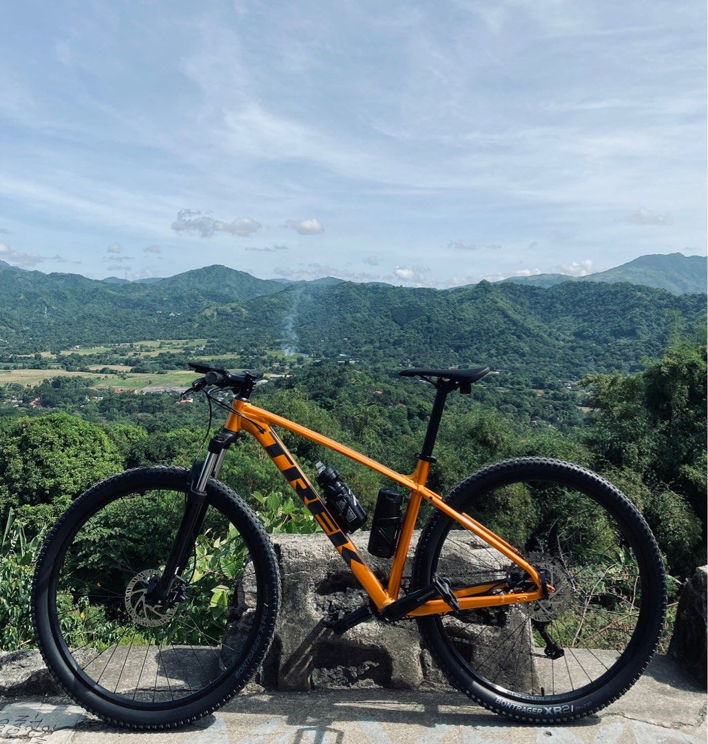 trek marlin 6 2022 orange