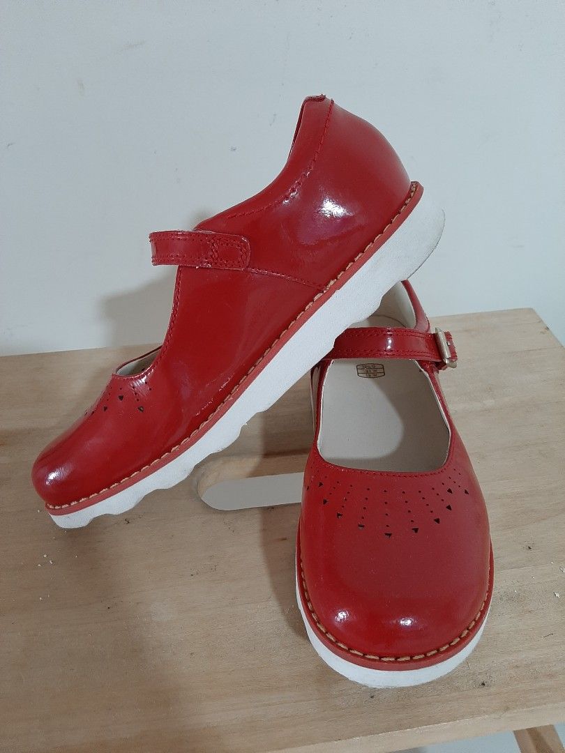 Clarks ladies red shoes top
