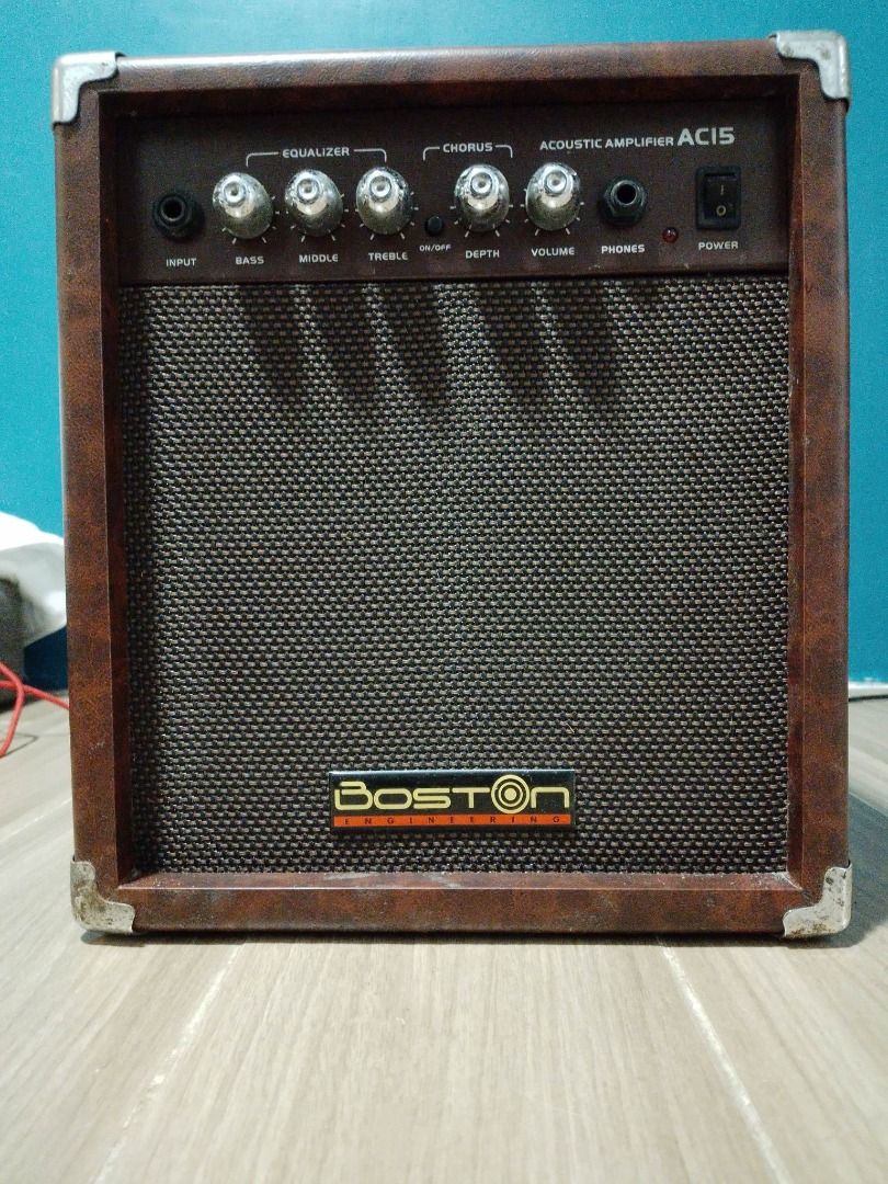 Ukulele and Amplifier, Hobbies & Toys, Music & Media, Musical