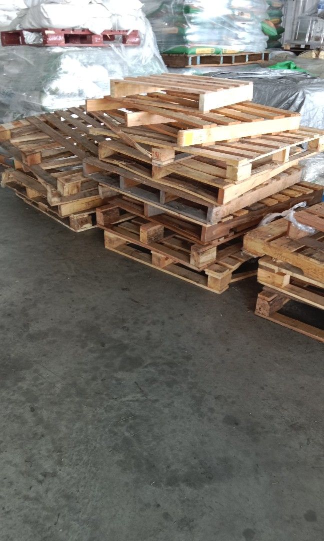 Used pallets for sale, Everything Else on Carousell