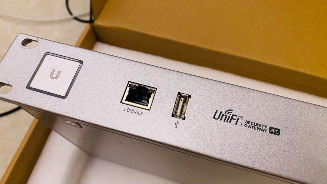 Usg Computer Used Unifi Security Gateway Pro USG-PRO-4, Computers & Tech, Parts ...