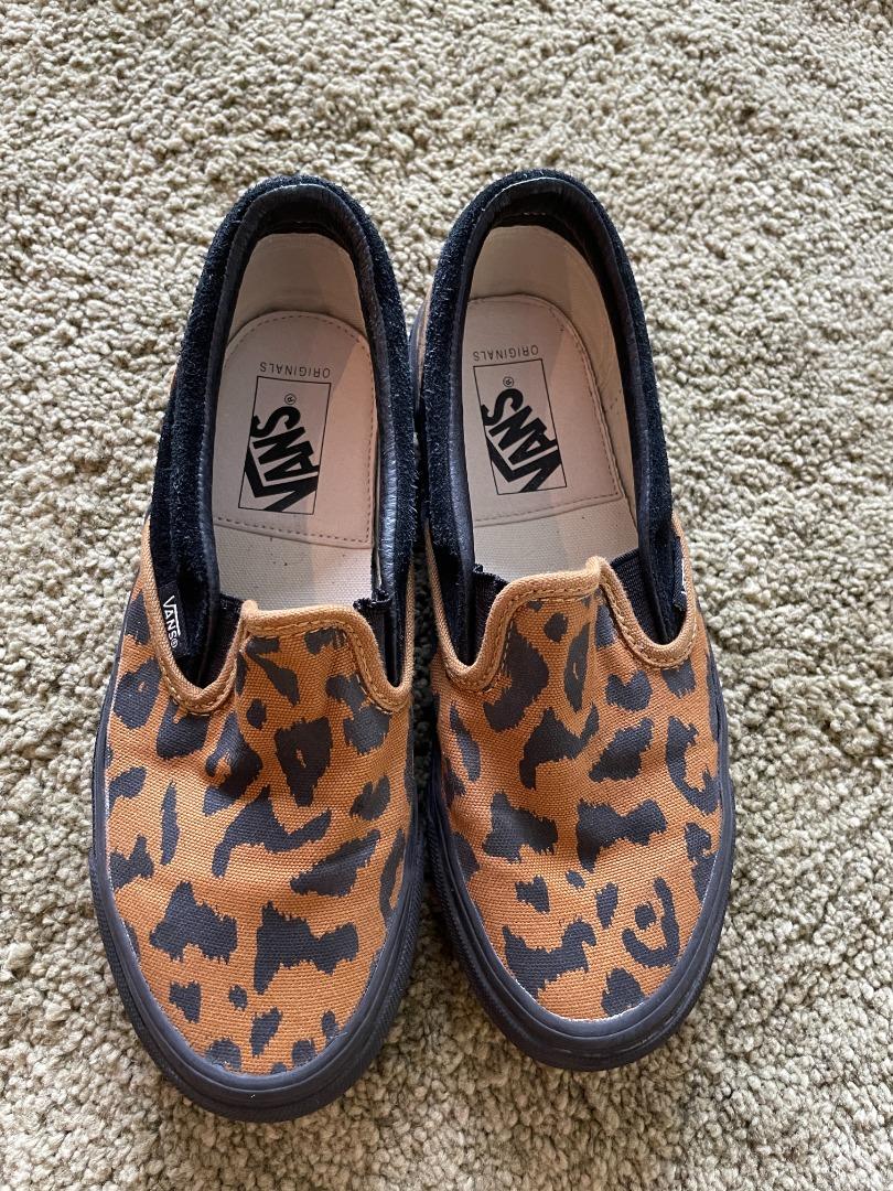 Vans animal pack store