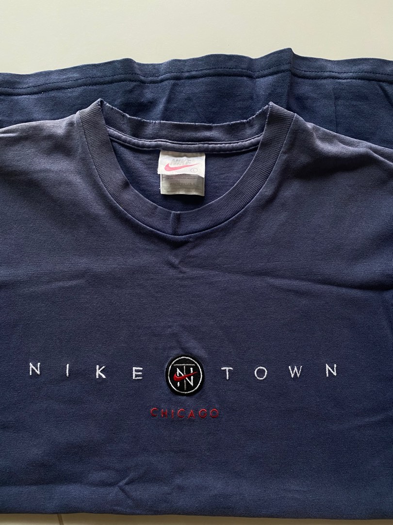 Vintage Nike Town Berlin t-shirt