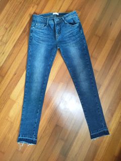 (Category: ) located in . Submitted by exr0008 (Listing ID 1194418164, Image 1). Description: .