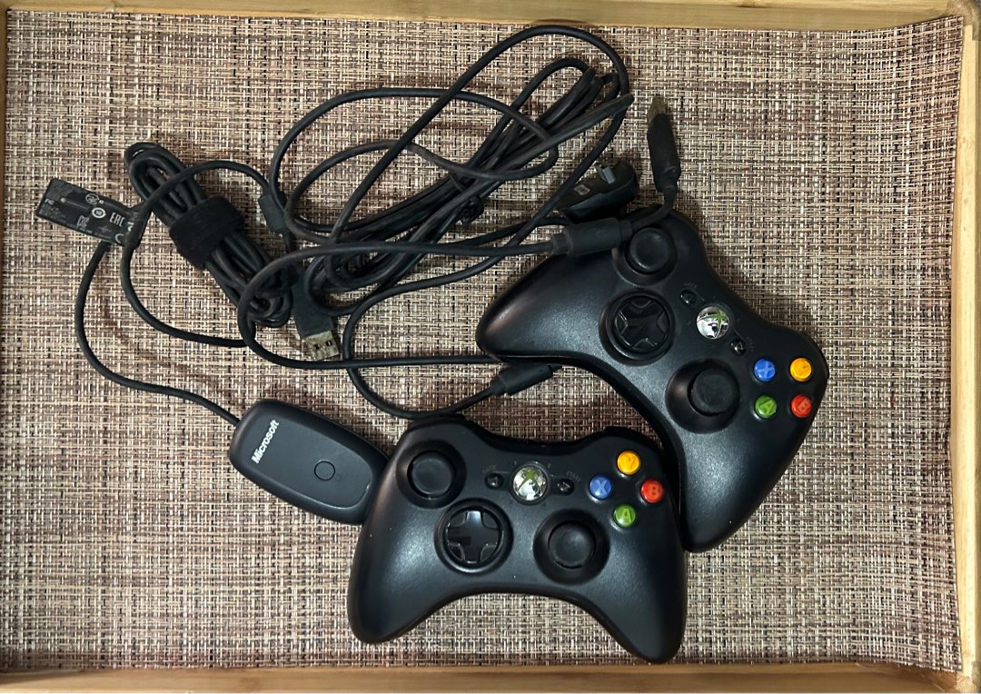 Defective Xbox 360 Wireless CONTROLLER (2 units) with Bluetooth