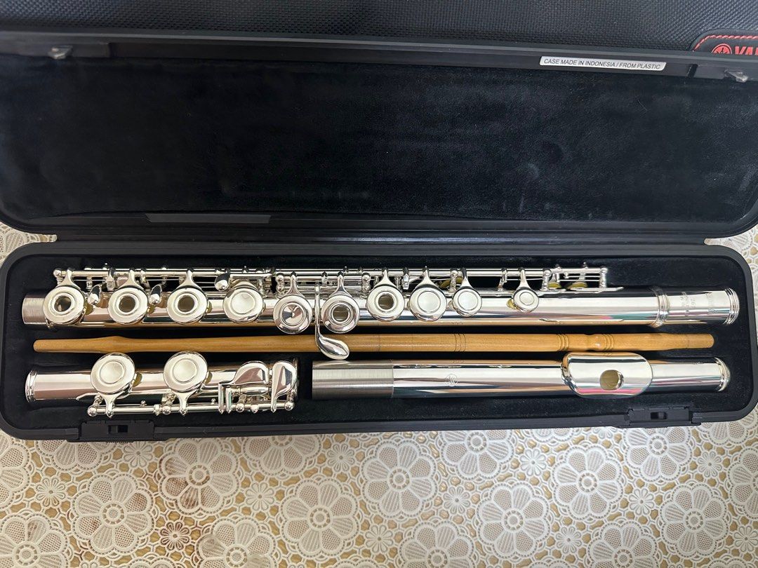 Yamaha 261 open flute, Hobbies & Toys, Music & Media, Musical