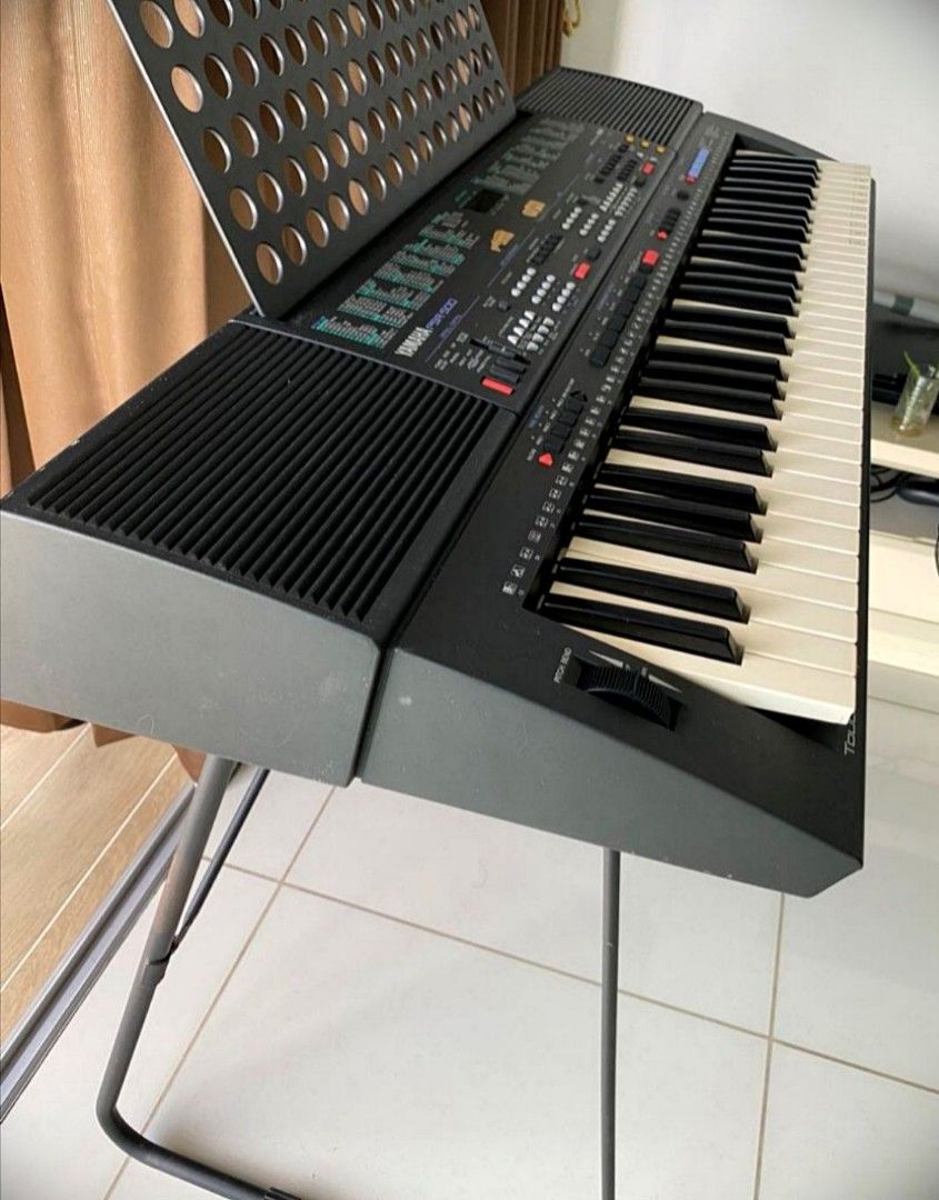 Yamaha PSR 500 Keyboard, Hobbies & Toys, Music & Media, Musical