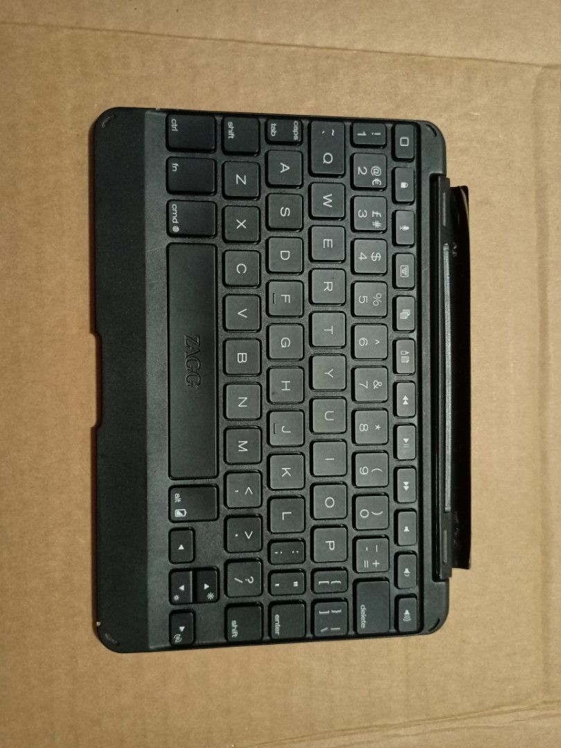 Zagg Bluetooth keyboard, Mobile Phones & Gadgets, Mobile & Gadget