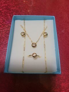 18k gold set(ring, earrings and necklave)