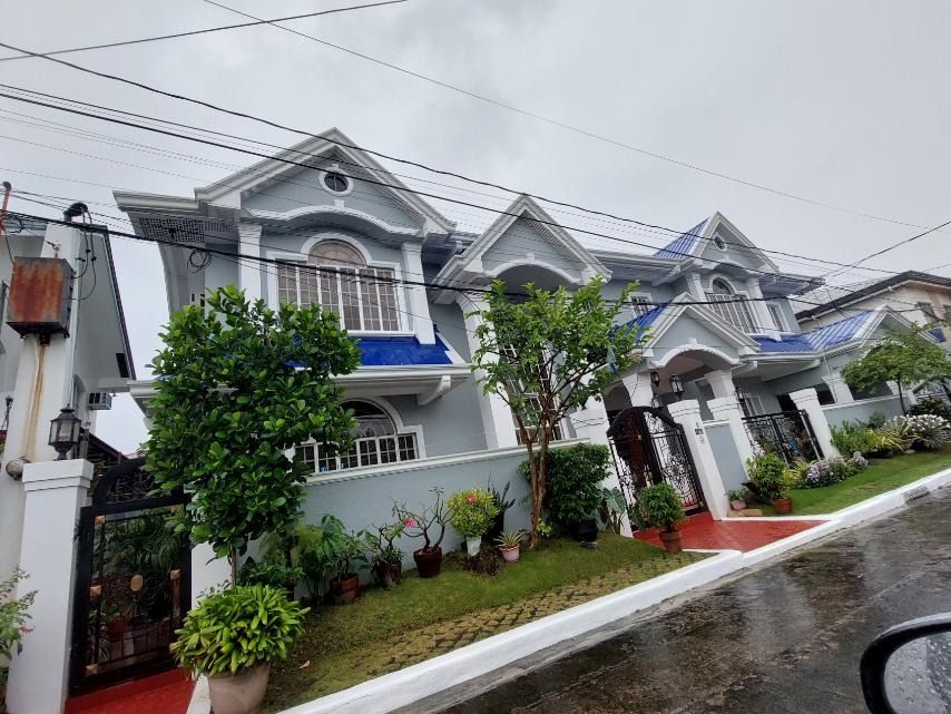 6 Bedroom House and Lot for Sale in Greenwood Executive Village, Pasig