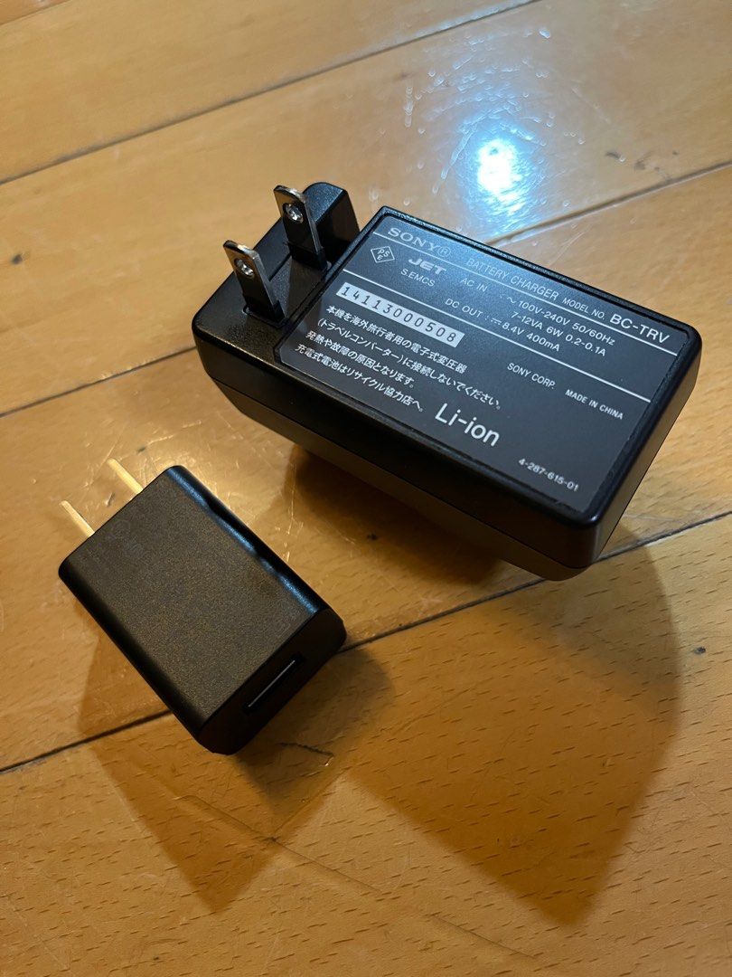 絕版型號SONY HDR-CX670 HANDYCAM (PINK) Videocamera, 攝影器材, 攝錄