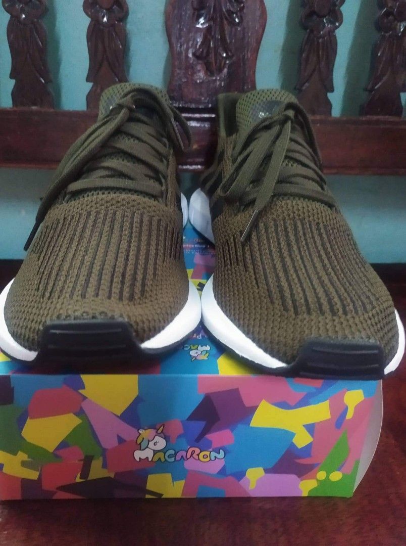 Adidas swift run sales olive green
