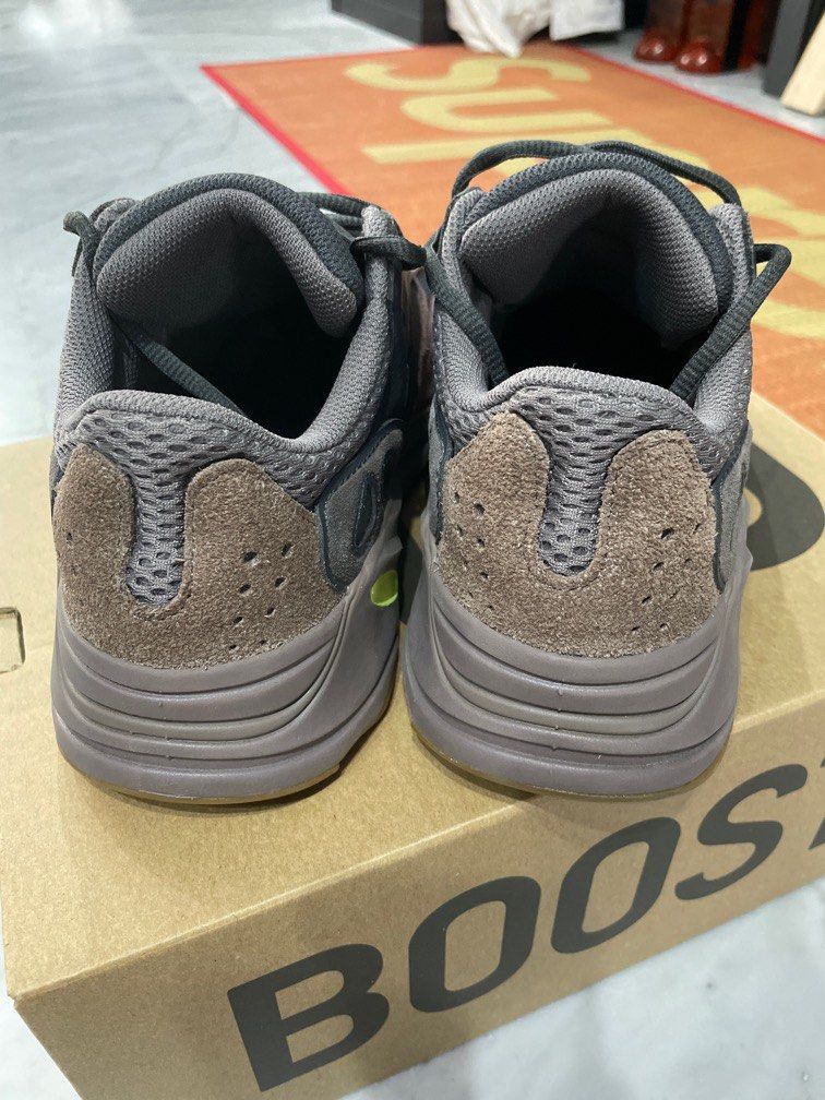 Adidas Yeezy Boost 700 Mauve