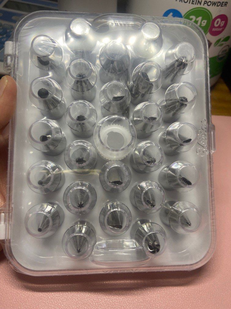 Authentic Wilton 26 pcs Tips (Category: Bakeware) located in Cabanatuan. Submitted by fashion_factory (Listing ID 1200145088, Image 1). Description: 26 Tips for Flower, Writting, Leaf, Star Etc - Message dor more infos and pictures .