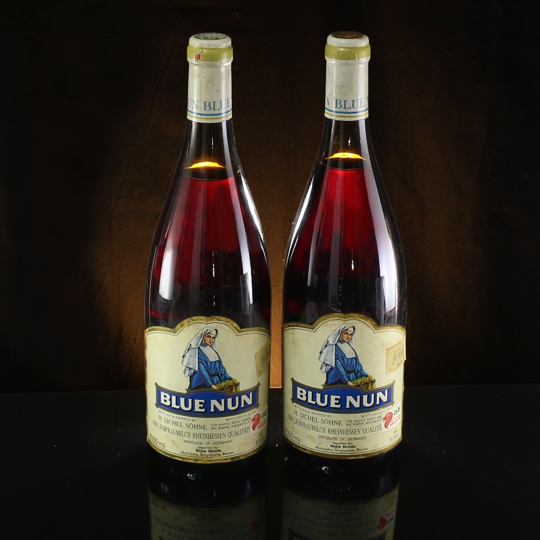 Blue Nun Liebfraumilch Rheinhessen Wine Ideal For Old Liquor / Wine