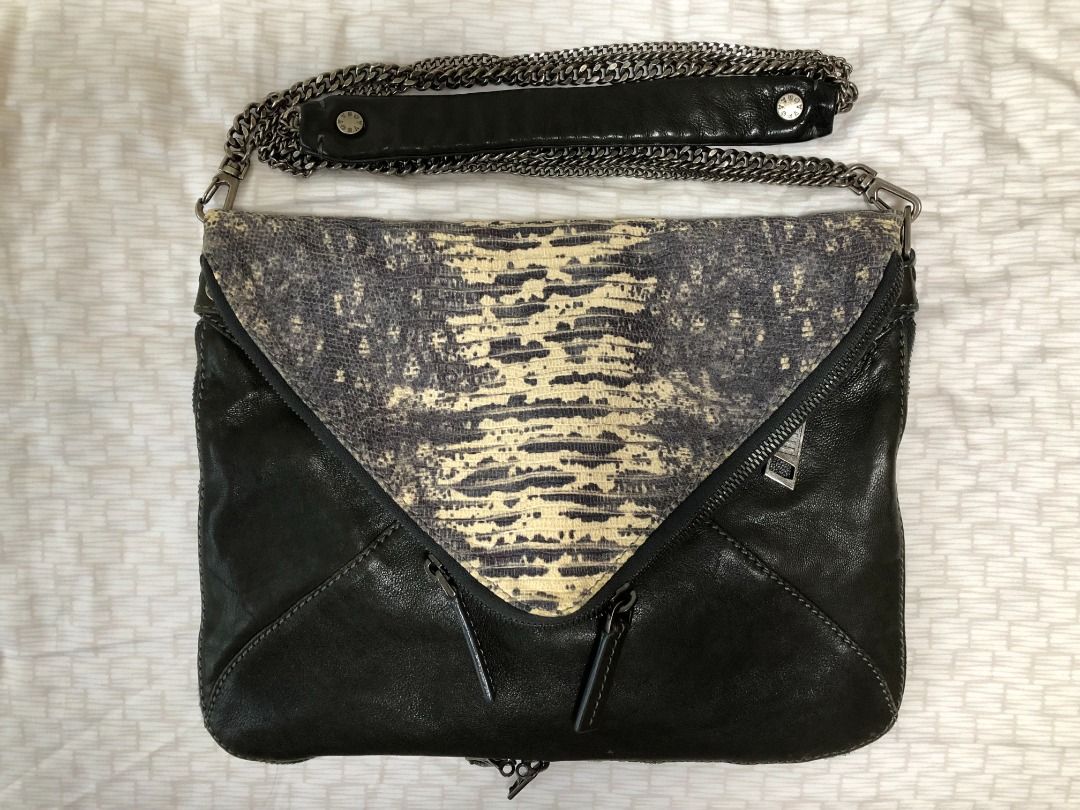 Boyy Slash Bag