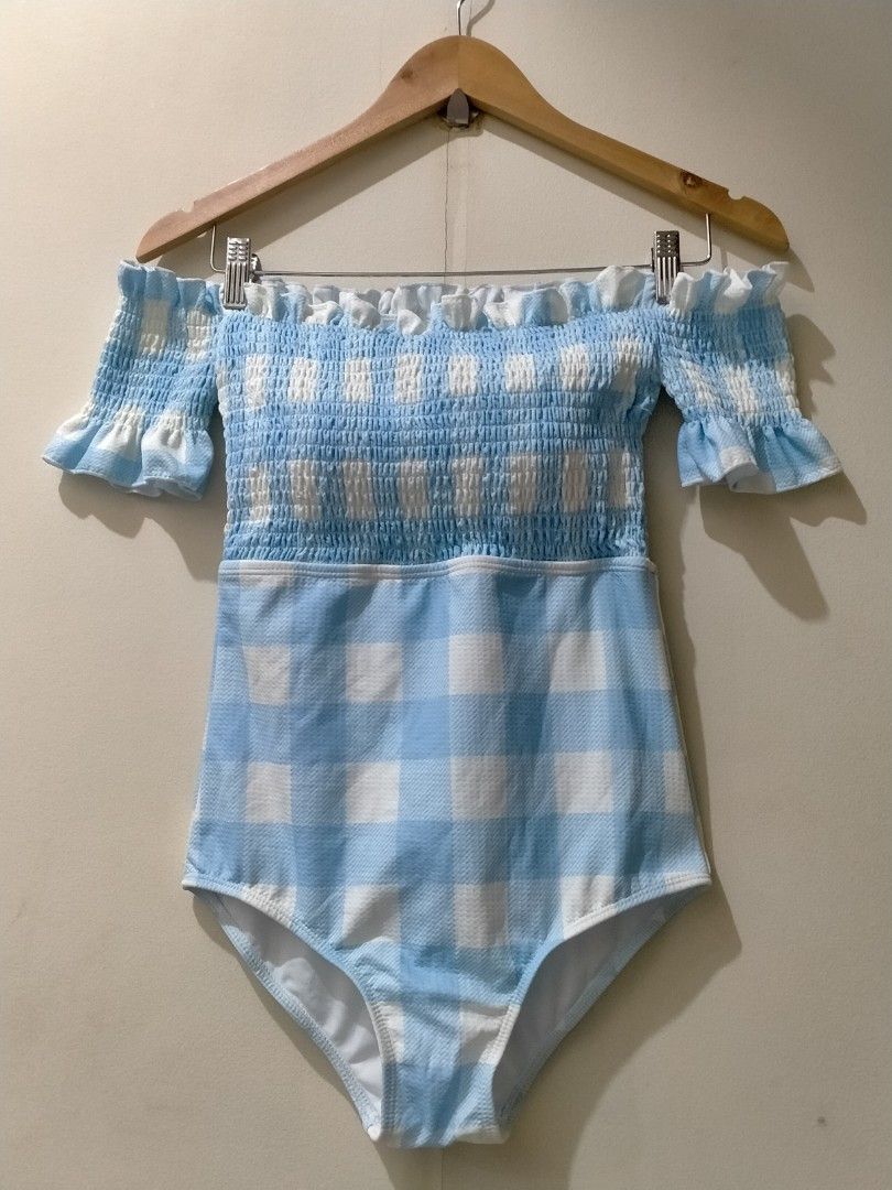 Brand New Blue One Piece Swimsuit (Category: Bikinis & Swimsuits) located in Makati City. Submitted by ma_rose (Listing ID 1200093549, Image 1). Description: Cute and preppy swimsuit. Unused po ito. Sinukat lang pero hindi nagamit. Photo of when worn is not mine. Price is 600 slightly nego. Very cute, high quality fabric. Size measurements: Waist 25-29 inches Hips 34-36 inches Payment via gcash or bank only No shapi checkout Lalamove grab lbc onl
