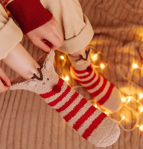 Cute Coral Fleece Christmas Socks Gift Set Ideal For Women And Children As Christmas Gifts