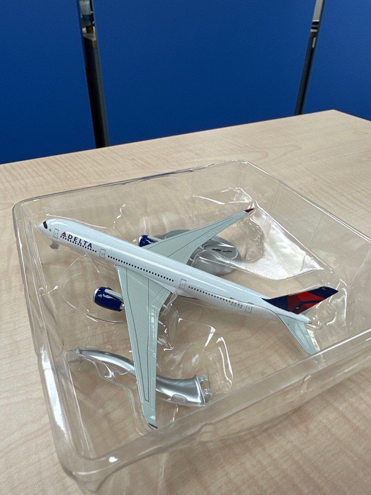 Delta Airline Aircraft model, Hobbies & Toys, Toys & Games on Carousell