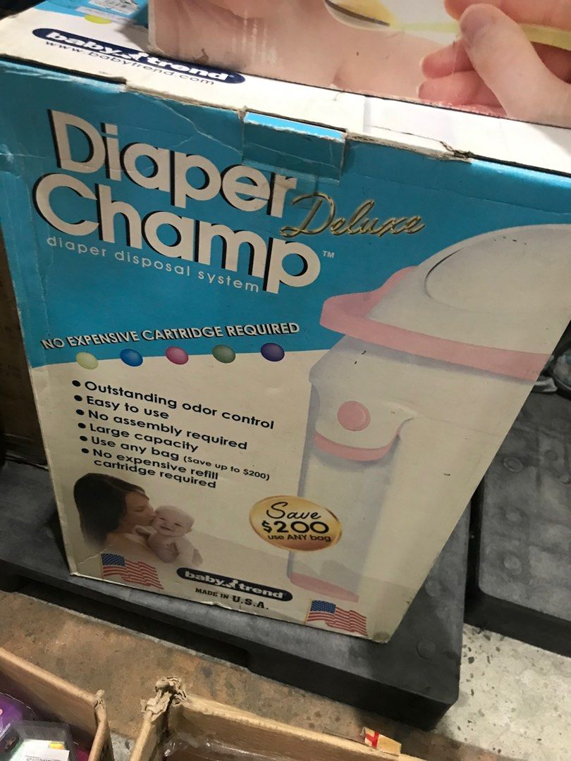 Diaper Champ Deluxe, Babies & Kids, Bathing & Changing, Diapers & Baby Wipes on Carousell
