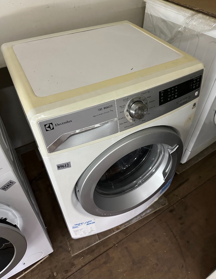 ELECTROLUX 7kg Front Load Washer EWF12732 (89612), TV & Home Appliances