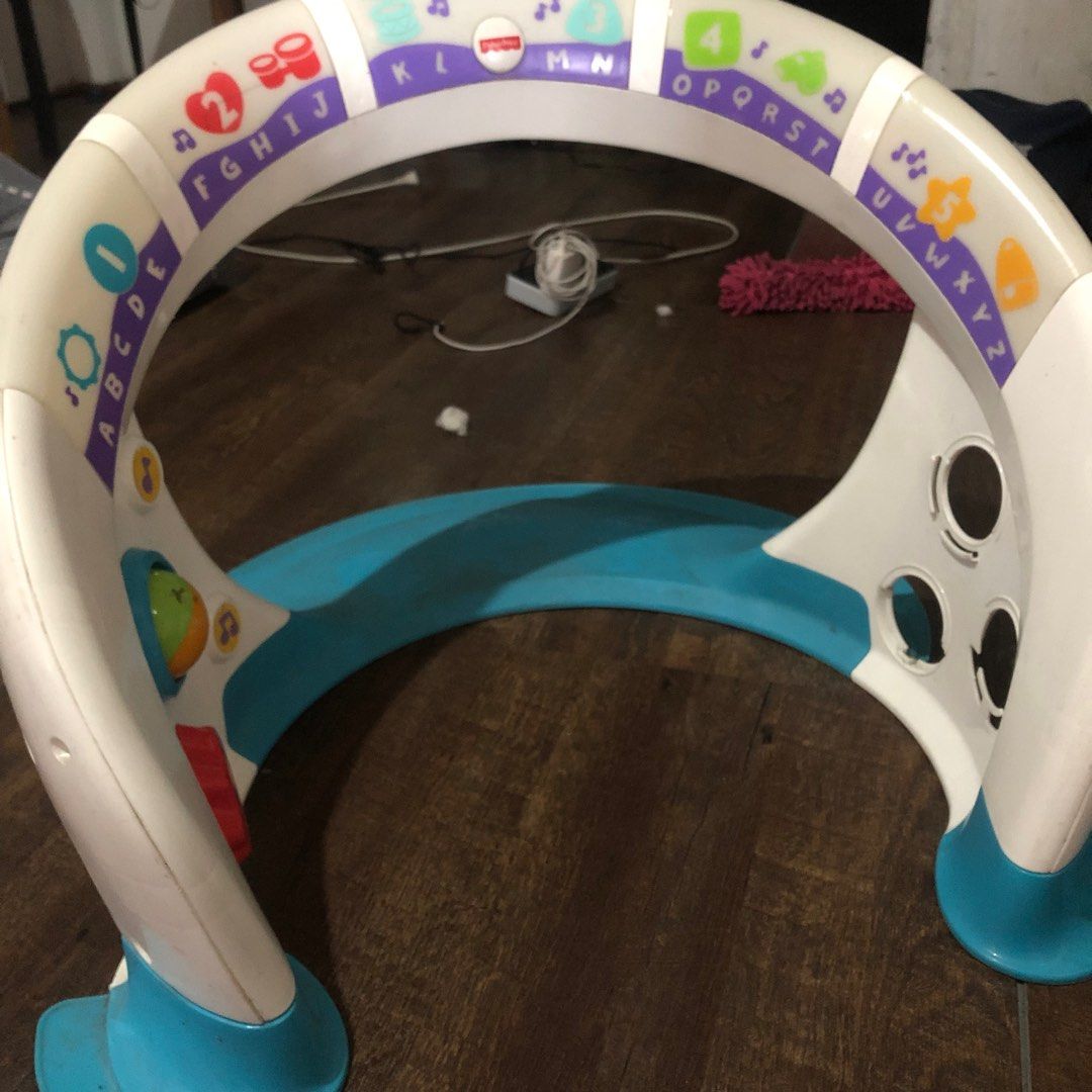 Fisher Price Bright Beats Smart Touch Playspace (Category: Other Kids Furniture) located in Caloocan City. Submitted by kahitanozone (Listing ID 1200072058, Image 2). Description: Ages - 0-3 yrs old Interactive Toy for crawling baby up to toddler Touch Smart Space.