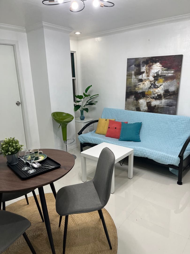 PRICE REDUCTION For RENT Newly renovated fully furnished 1 bedroom