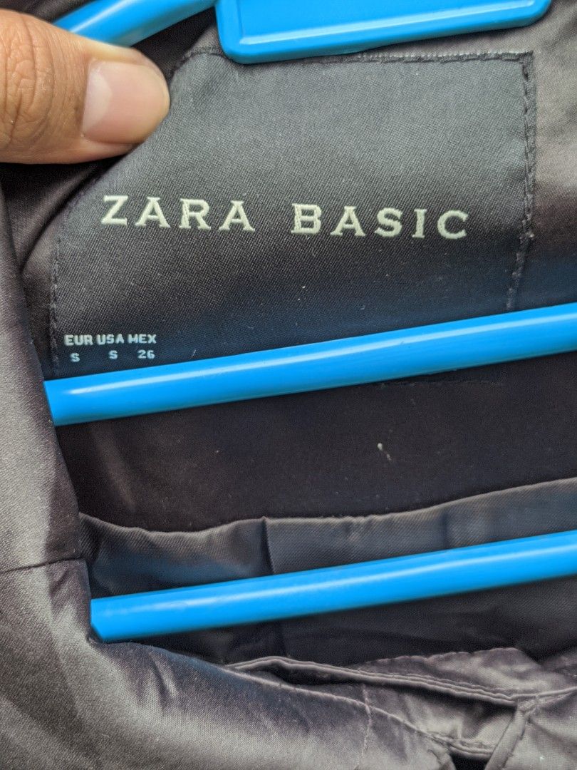 Zara Basic Trench Coat for Women (Category: Coats, Jackets and Outerwear) located in Kidapawan. Submitted by mikazzled (Listing ID 1200020281, Image 3). Description: Zara Basic Trench Coat for Women Size: Small to Medium (S on tag) Dimensions: (Length-41cm/Width-94cm) Issue: Missing Belt and need wash only Fabric: No fade , looks new Condition: 9.8/10 Color: 10/10 Color may vary due to lightning conditions and white balance of camera ☺️ 300 + SF 