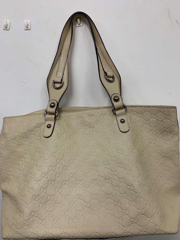 Gucci 229852 deals