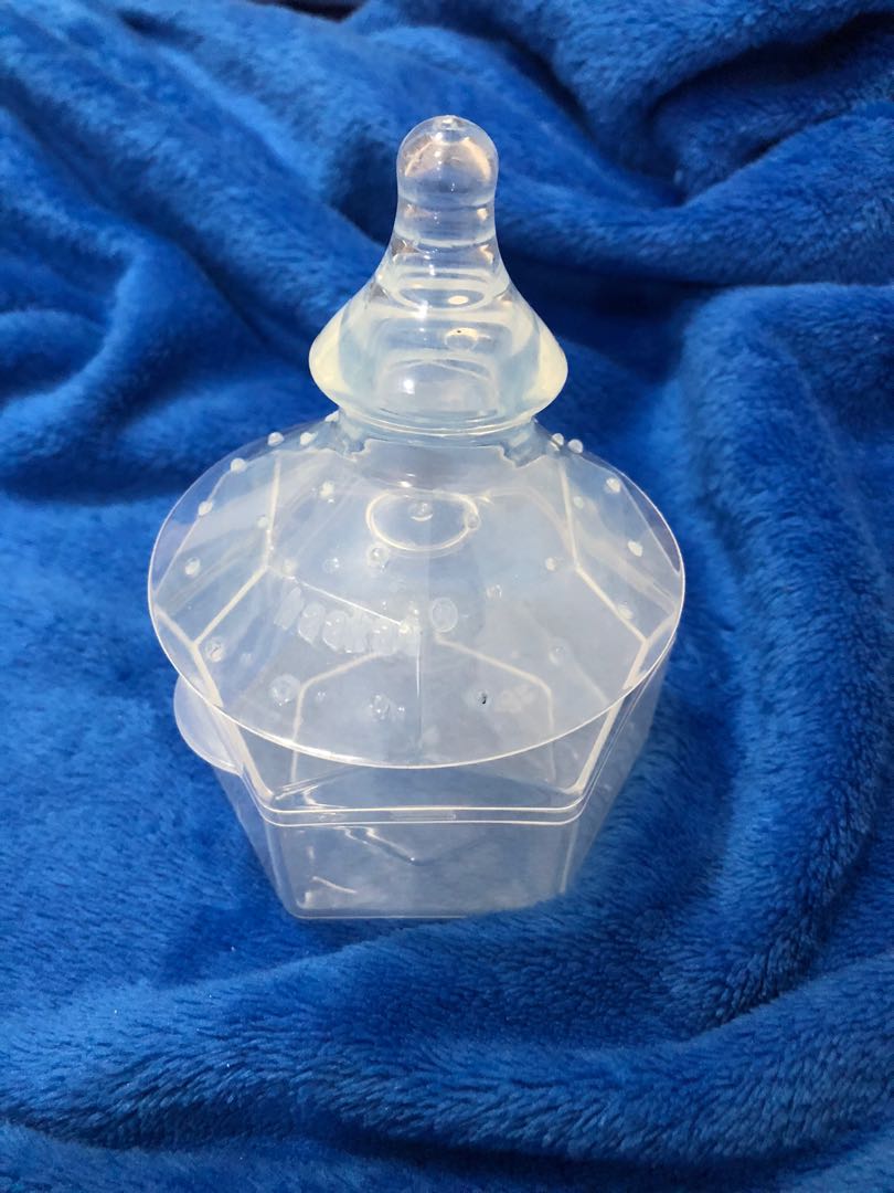 Haakaa Breastfeeding Nipple Shield Round, Babies & Kids, Nursing