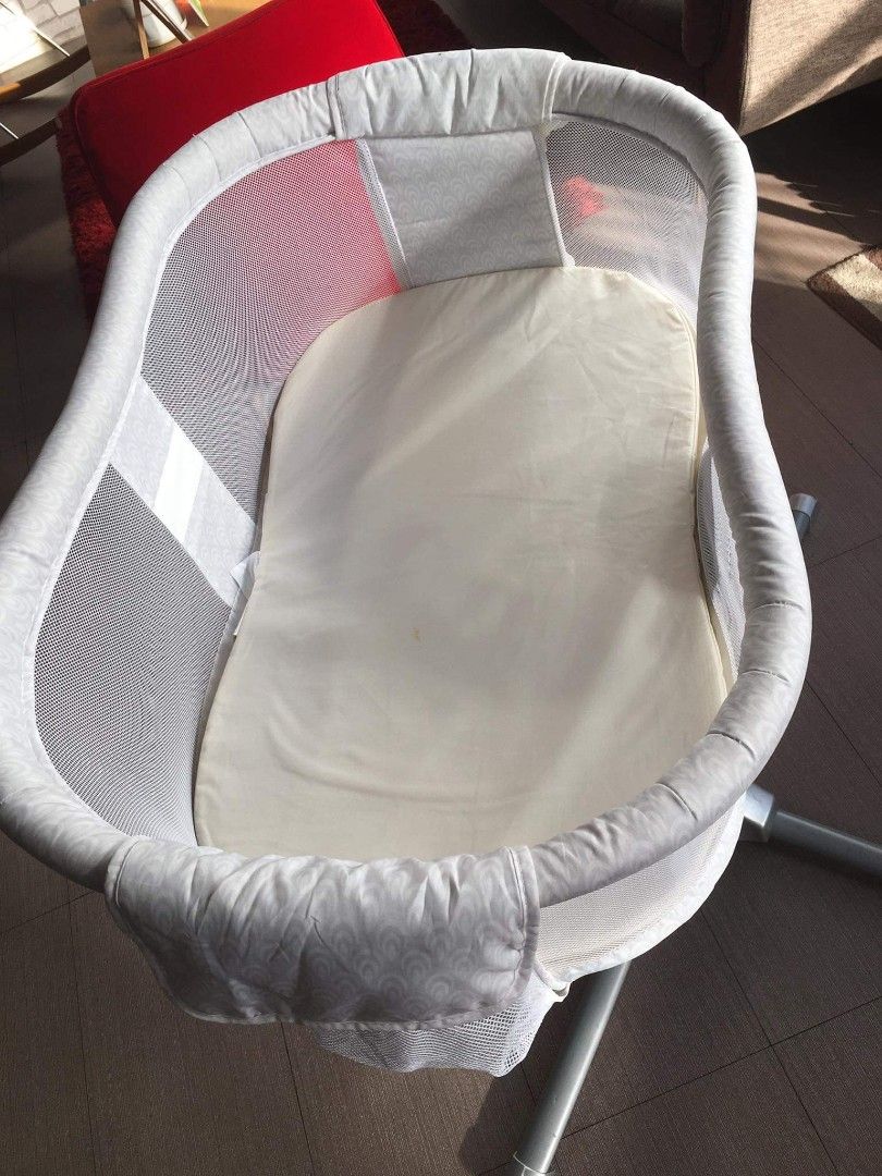 HALO SWIVEL SLEEPER, Babies & Kids, Baby Nursery & Kids