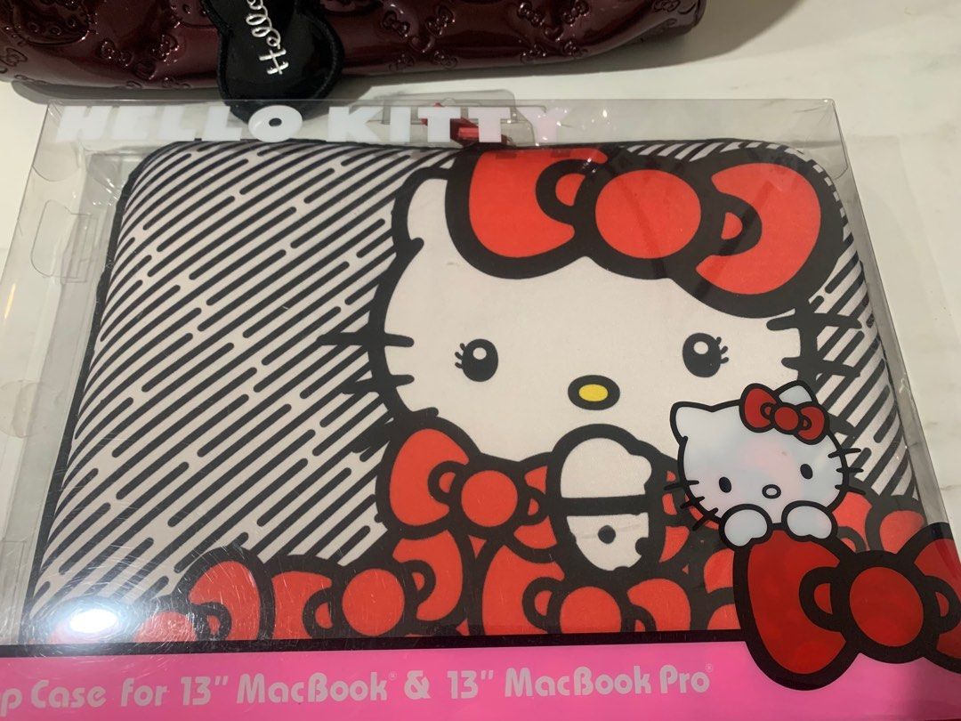  Hello Kitty Messenger Syle Laptop Case, Red, 15.4