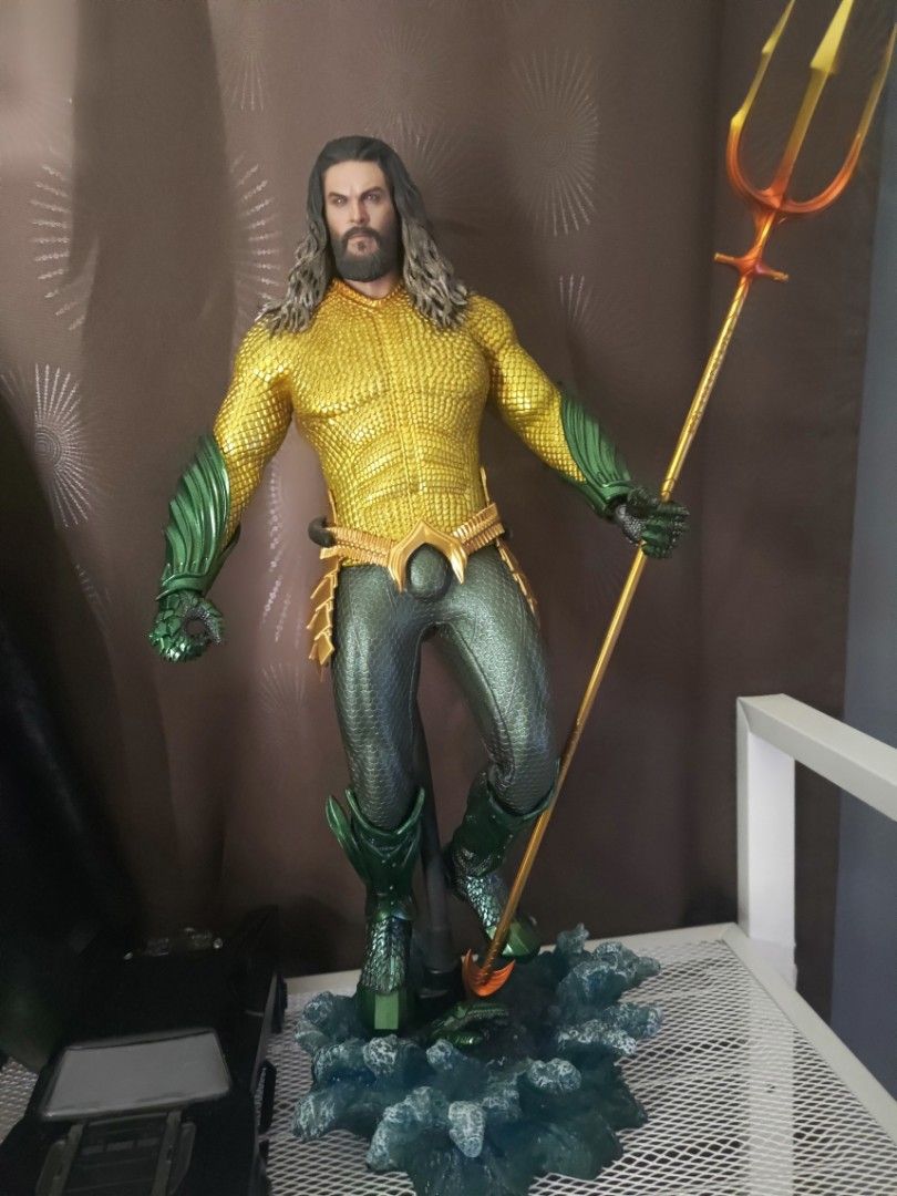 Hot outlet toys aquaman