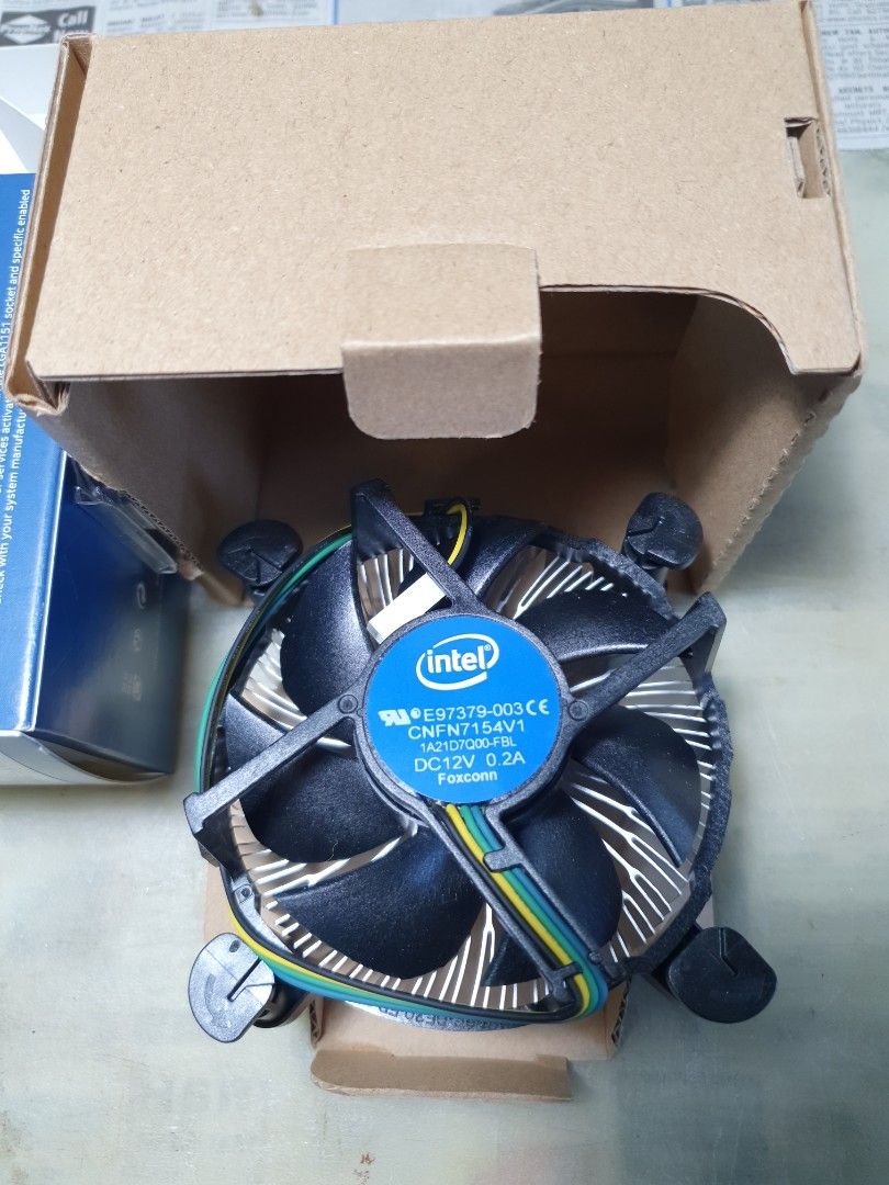 Intel cpu fan heatsink 7th gen, Computers & Tech, Parts & Accessories