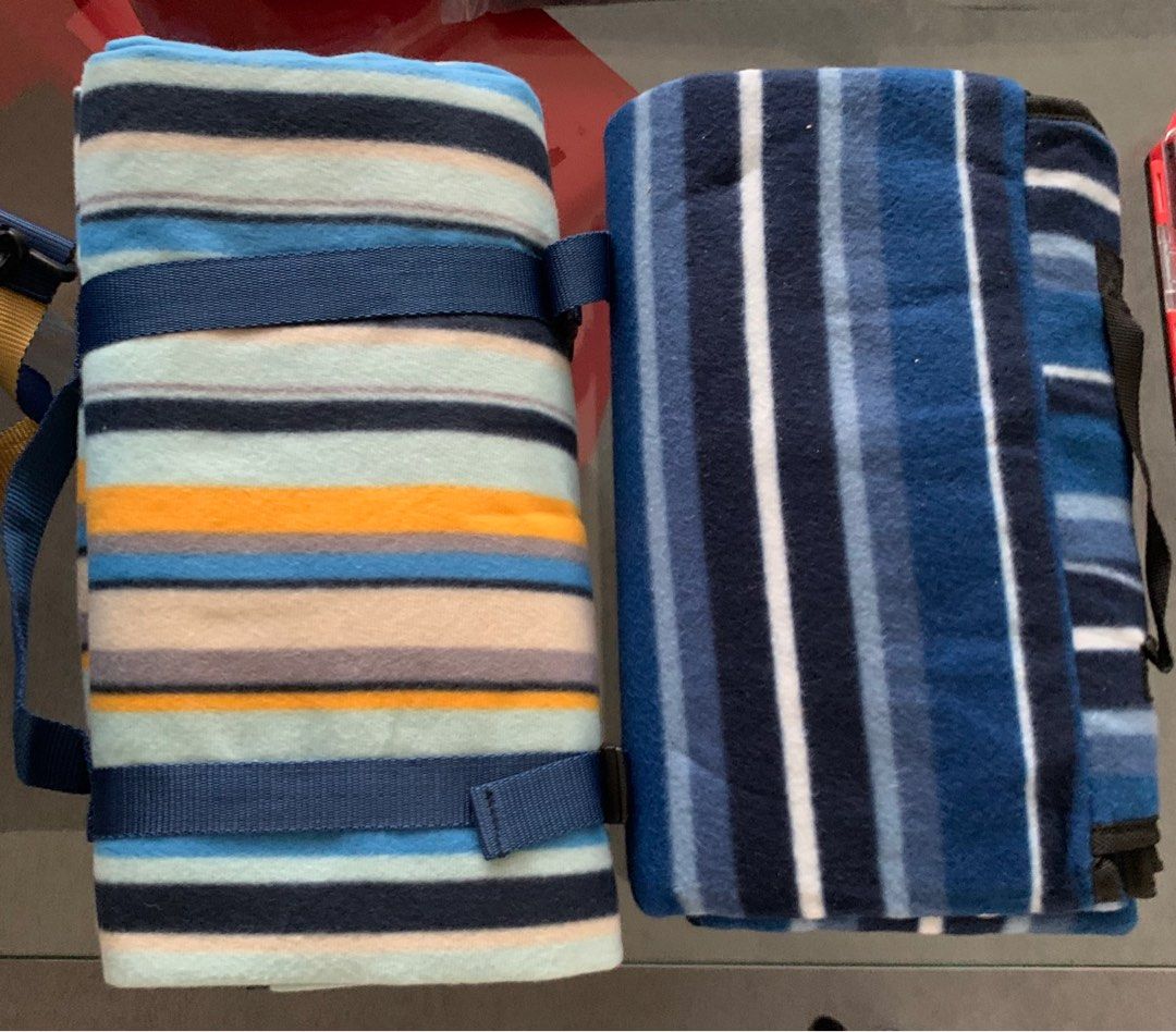 PicnicSetGo! Kathmandu Cooler Bag & 2 Picnic Mats, Sports Equipment