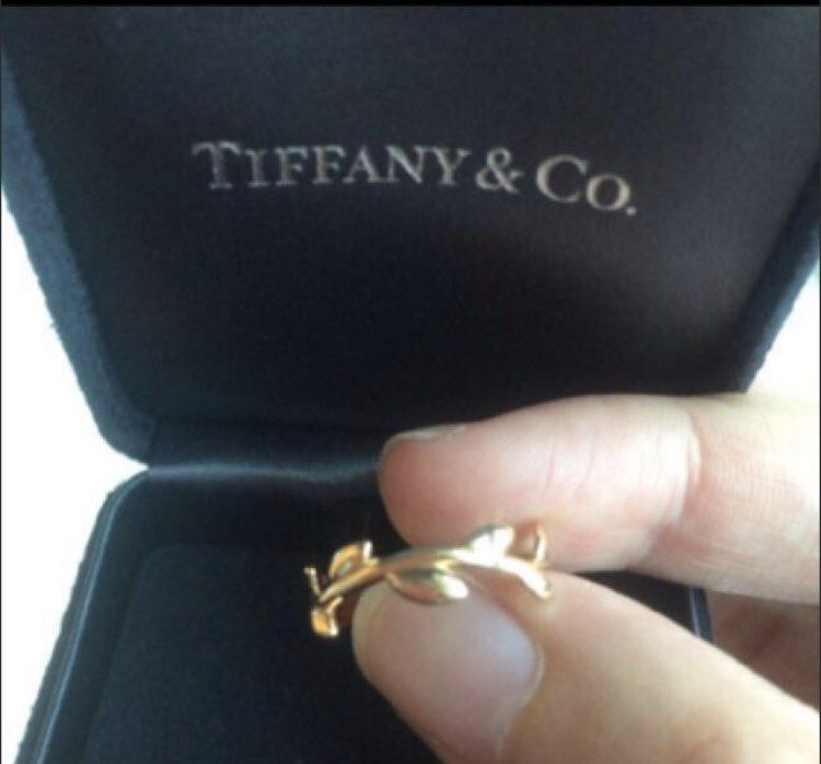 Like new Tiffany Co Paloma ring olive branch size 5 Luxury Accessories on Carousell