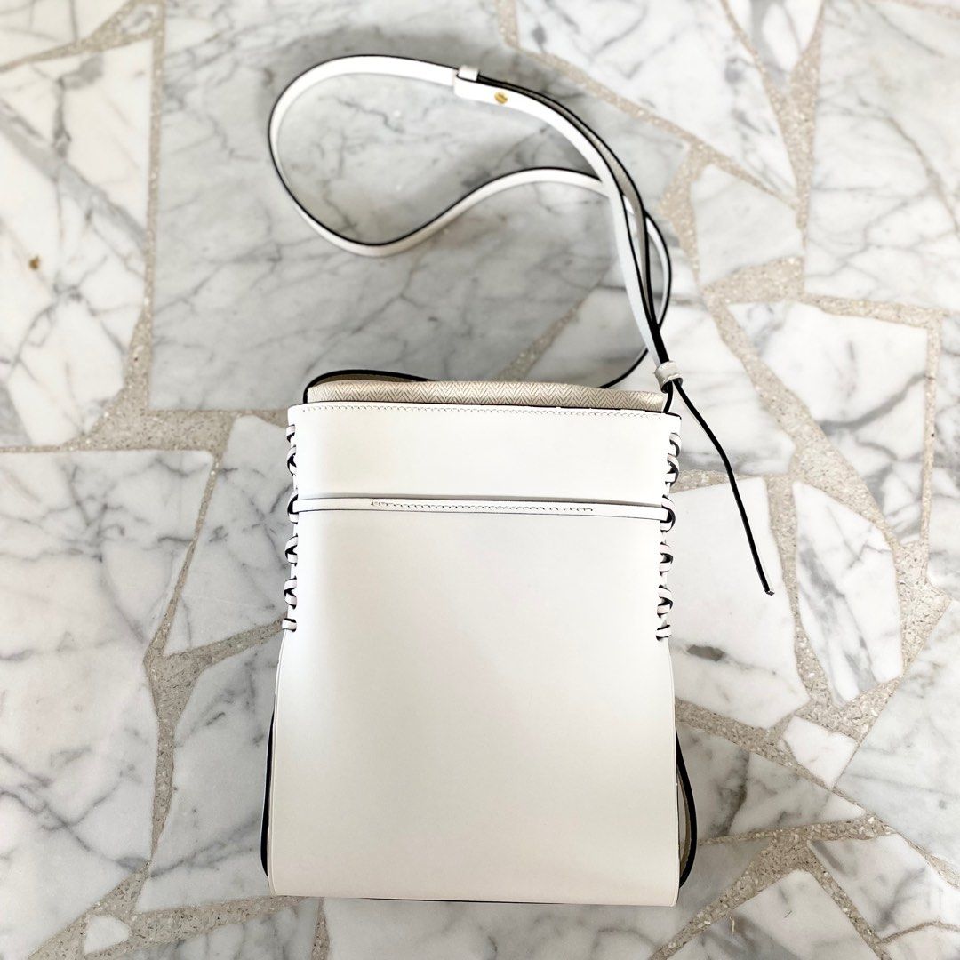 Loewe ikebana hotsell bag