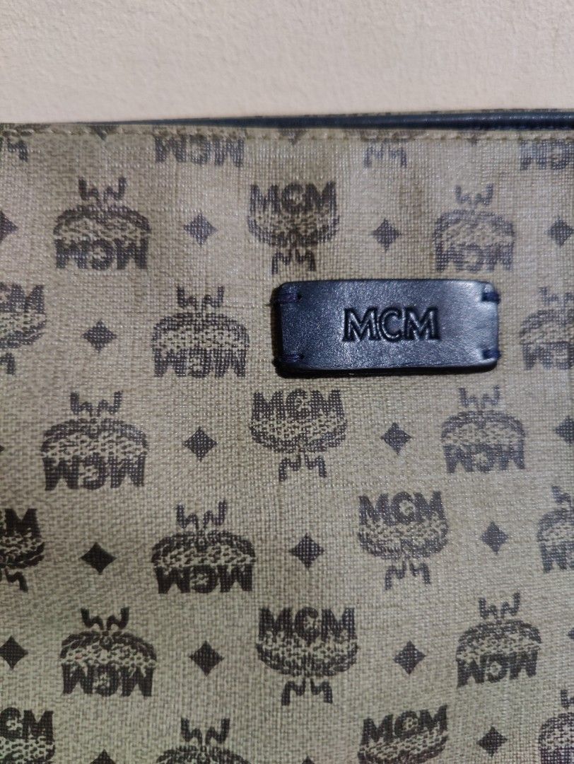 MCM Messenger Bag for men (Category: Luxury Bags & Wallets) located in Marikina City. Submitted by noblecat_40a38b (Listing ID 1200172679, Image 2). Description: MCM messenger bag In superb condition Authentic and Preloved Rare find and color Perfect everyday bag for your essentials Plus Shipping Fee.