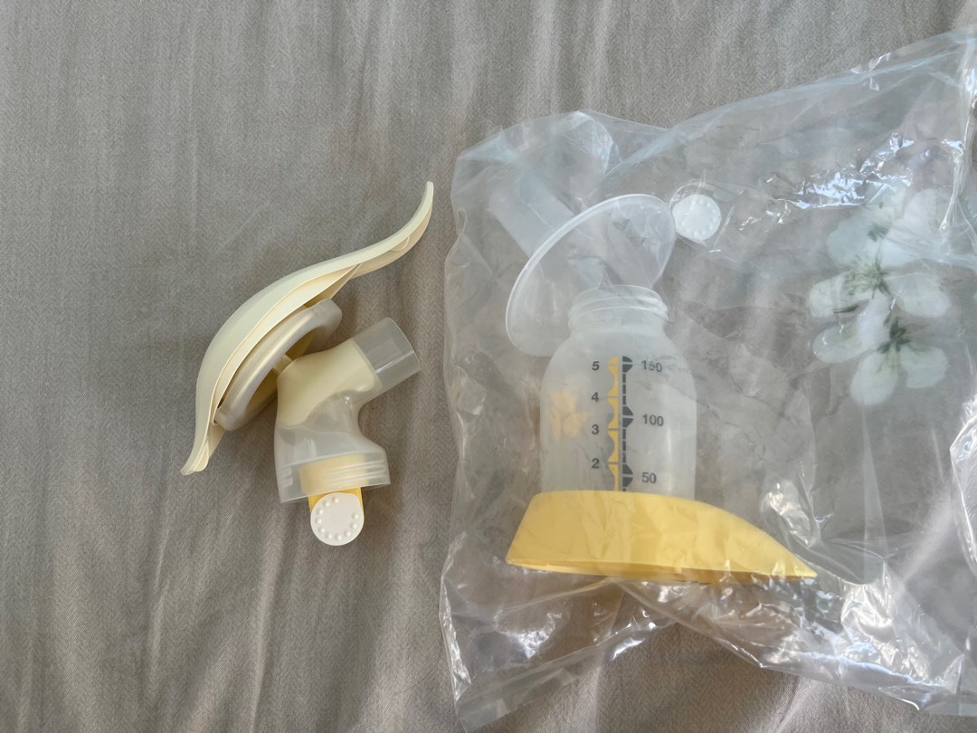 Medela harmony hand pump, 兒童＆孕婦用品, 護理及餵哺, 護理及餵哺 母乳及奶瓶 Carousell