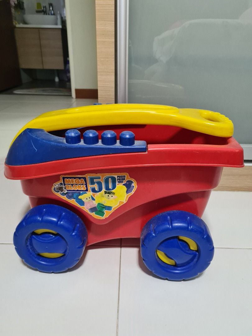 Mega bloks 50 piece on sale wagon