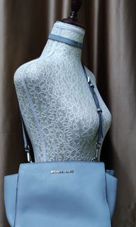 MK Selma Medium (Shoulder/Sling)