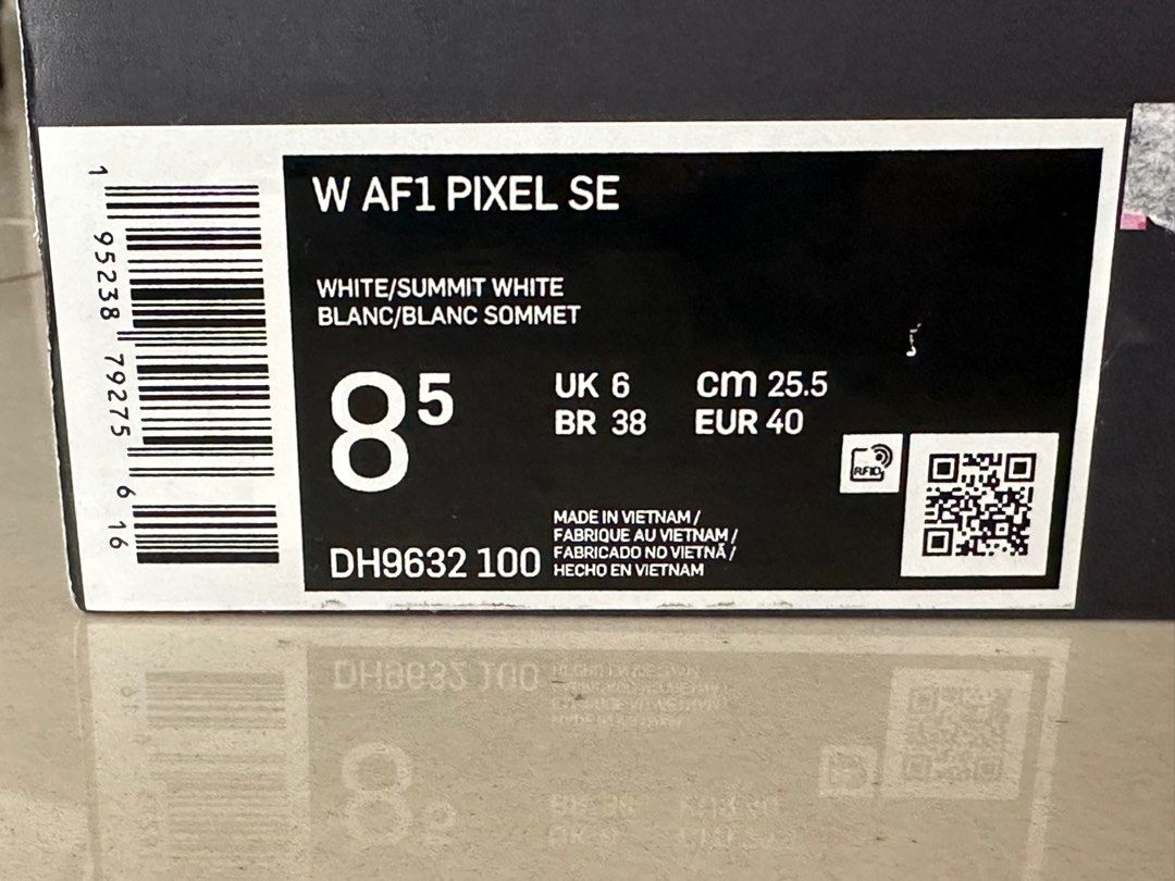 Nike AF1 Pixel SE